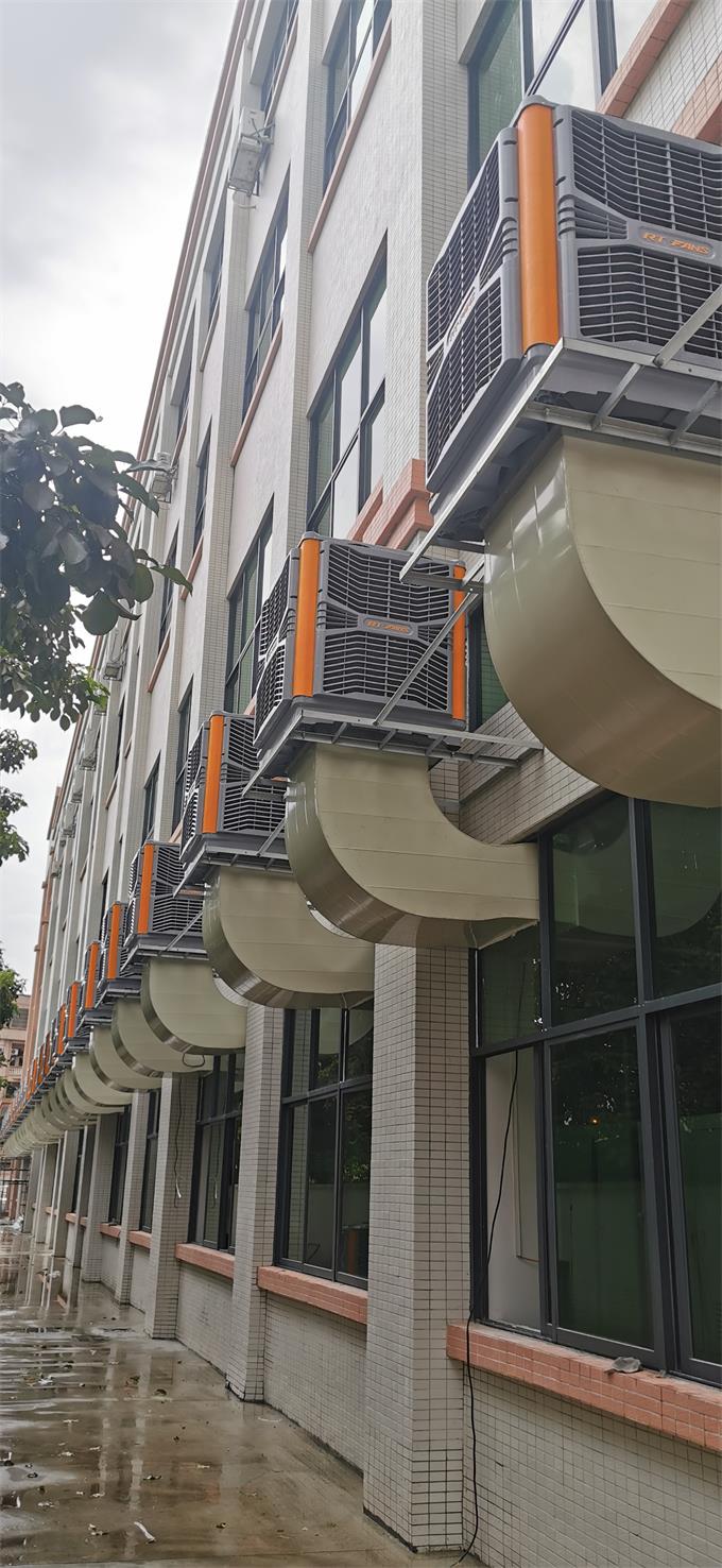 你還在為廠房降溫而煩惱嗎？工業(yè)水冷空調為你解決廠房降溫難題